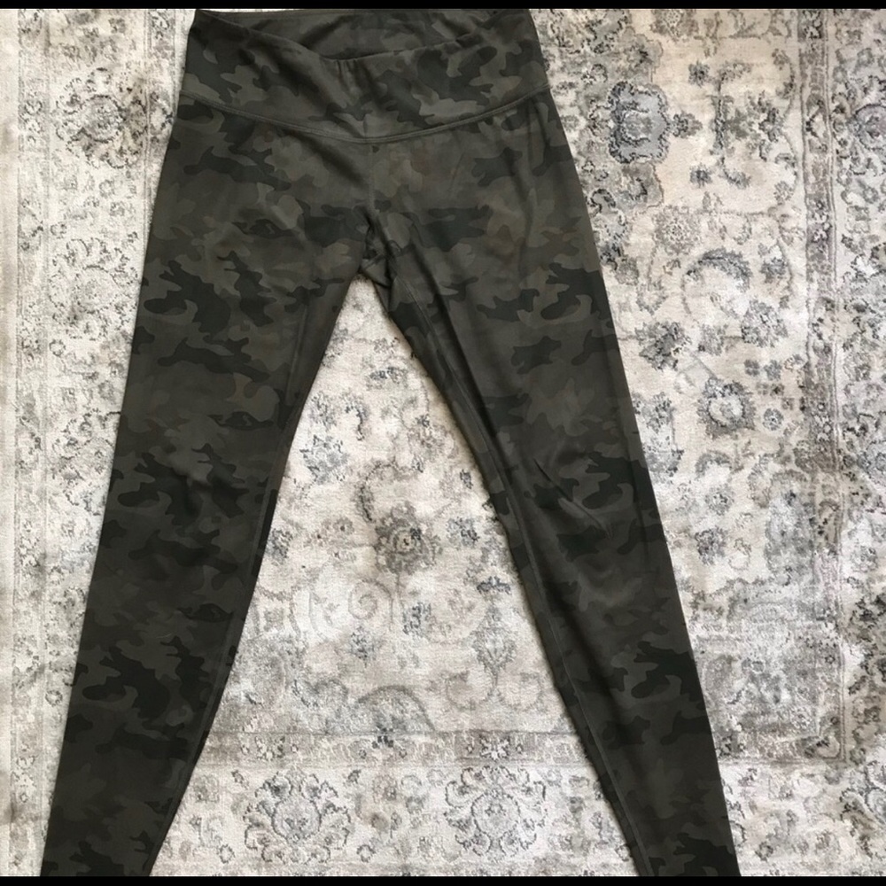 Lululemon Camo Legging
